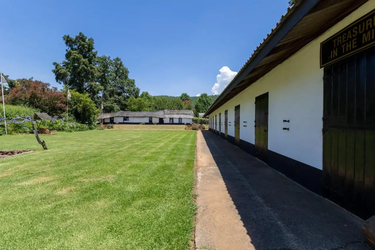 Farm for Sale in Nottingham Road, photo 2