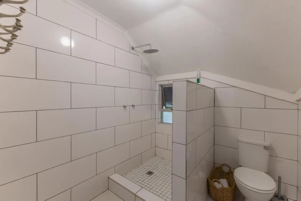 5 Bedroom House for Sale in Nottingham Road, photo 17