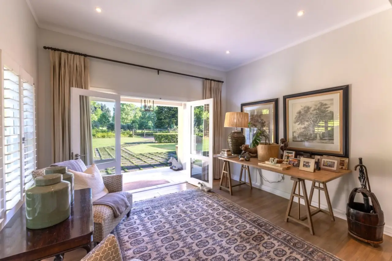 5 Bedroom House for Sale in Nottingham Road, photo 8