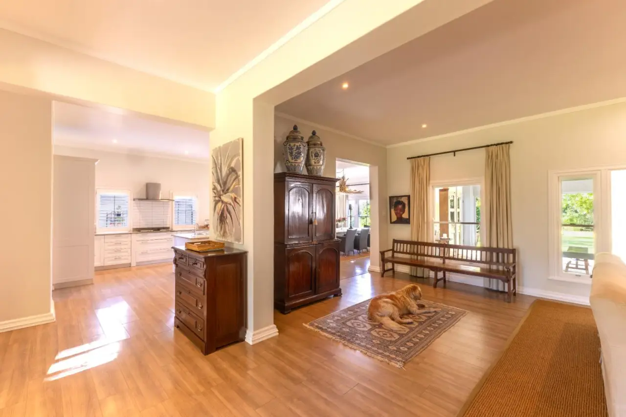 5 Bedroom House for Sale in Nottingham Road, photo 9