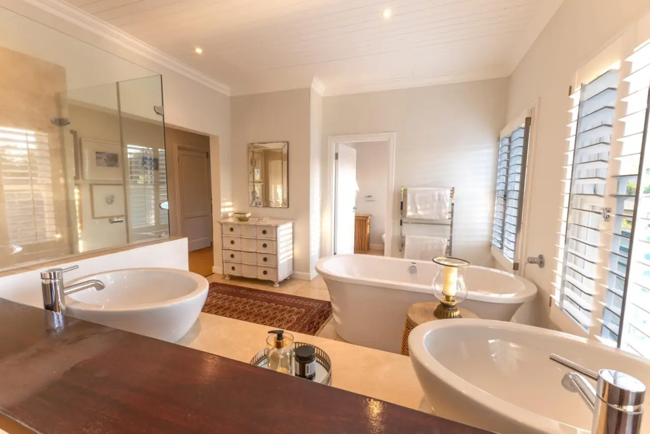 5 Bedroom House for Sale in Nottingham Road, photo 13