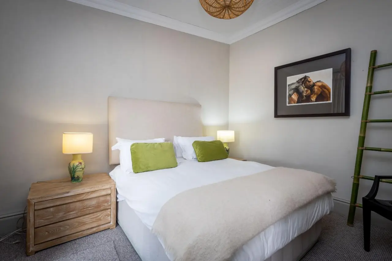 5 Bedroom House for Sale in Nottingham Road, photo 8