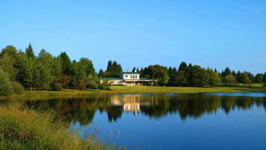Farm for Sale in Kamberg Ah