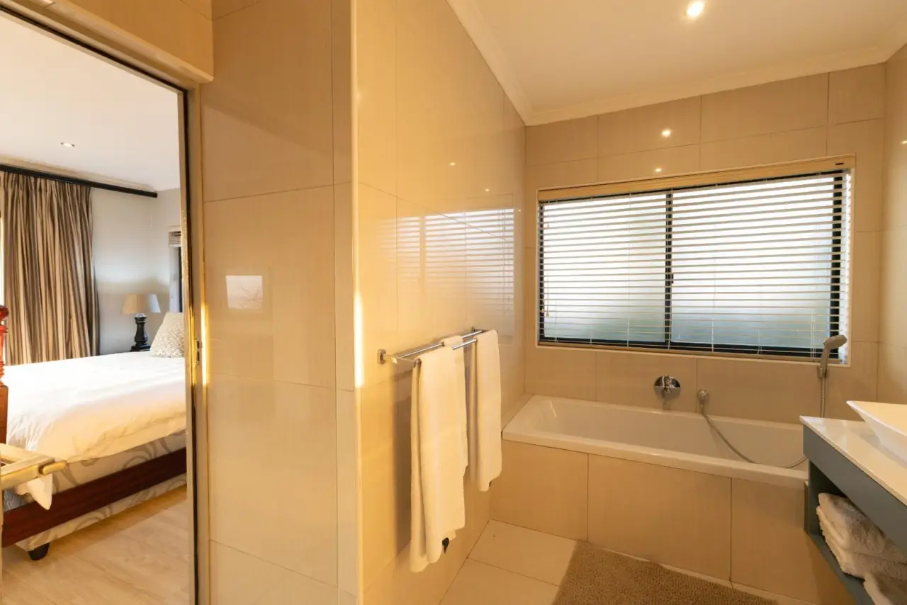 2 Bedroom House for Sale in Nottingham Road, photo 16