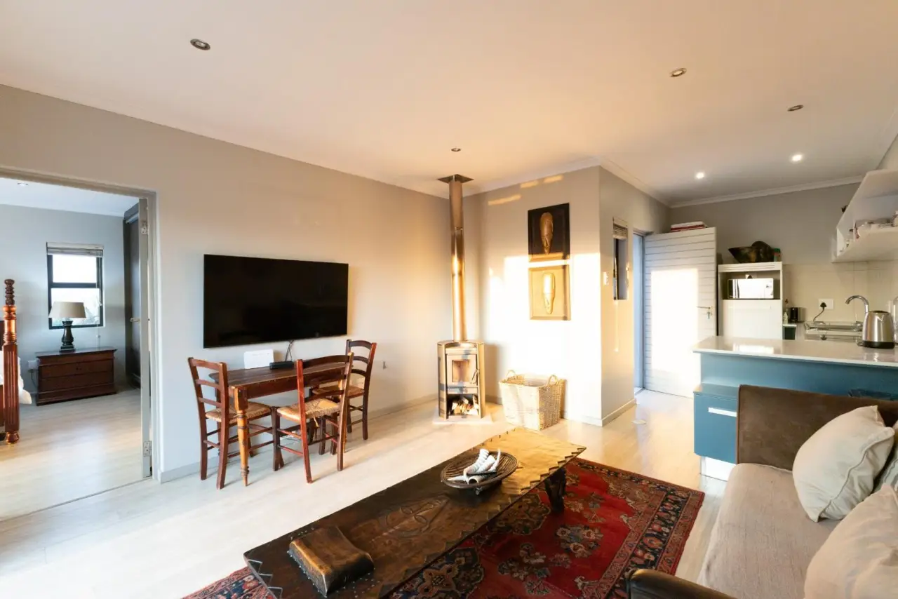 2 Bedroom House for Sale in Nottingham Road, photo 17