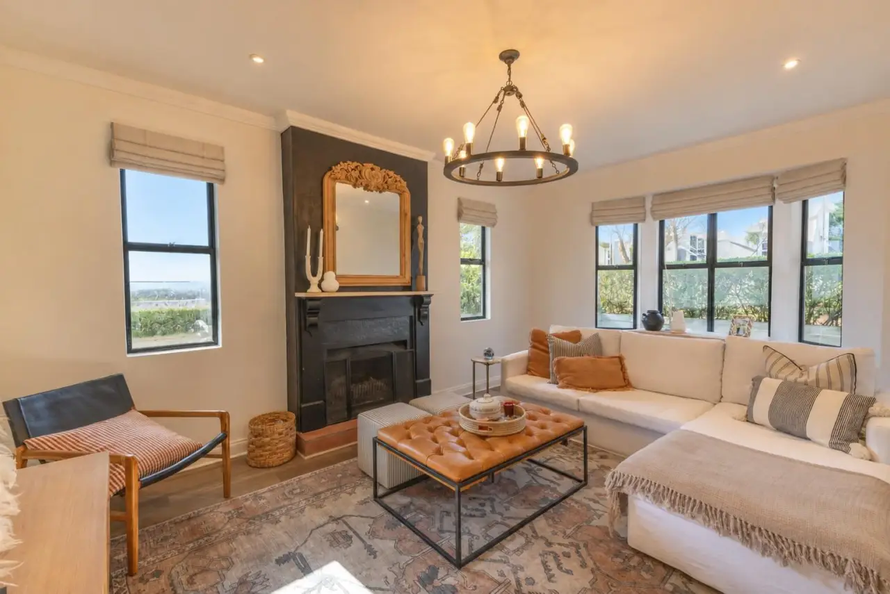 4 Bedroom House for Sale in Gowrie Village, photo 5